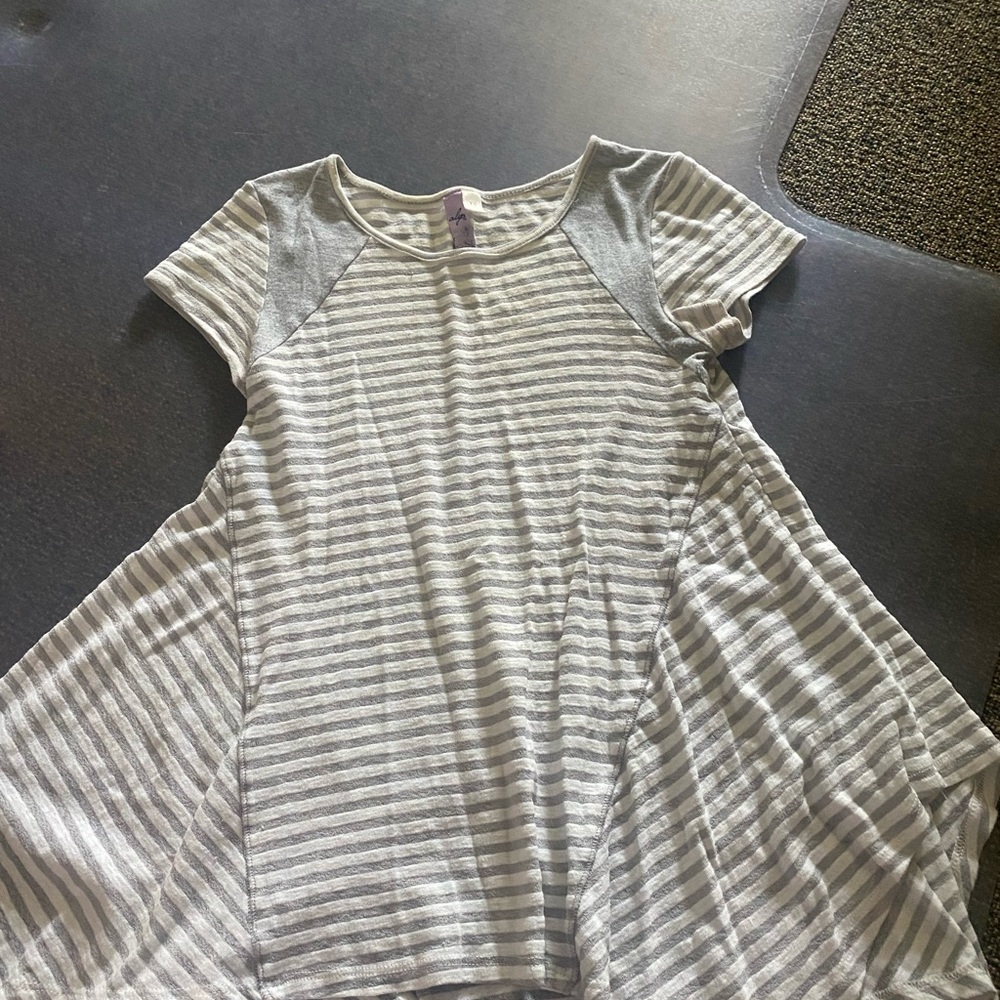 Francesca’s basic blouse!